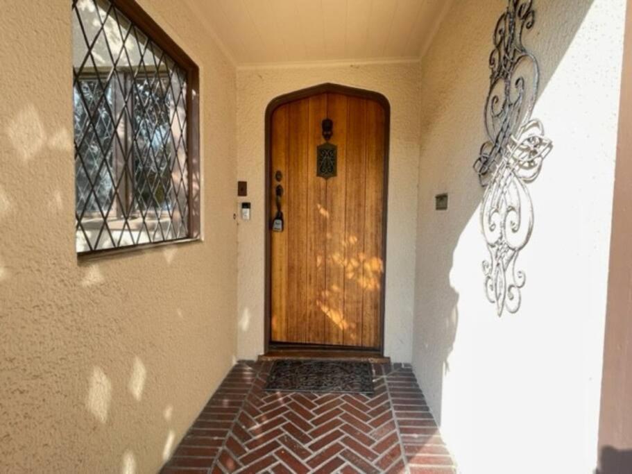 Timeless Tudor W/ Game Room, Pool Table & Hot Tub San Jose Exterior photo