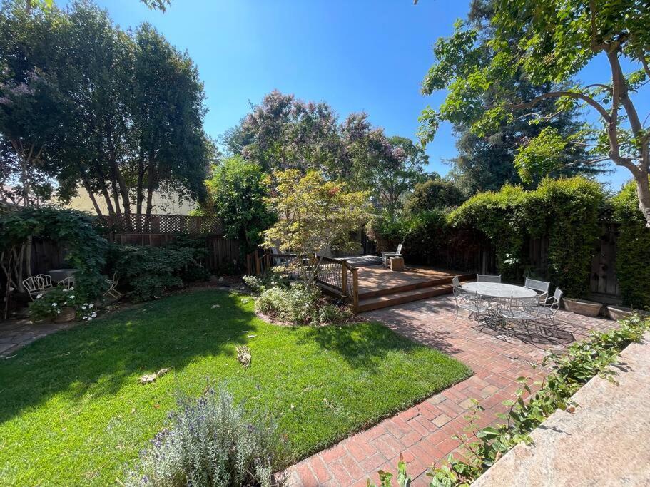 Timeless Tudor W/ Game Room, Pool Table & Hot Tub San Jose Exterior photo